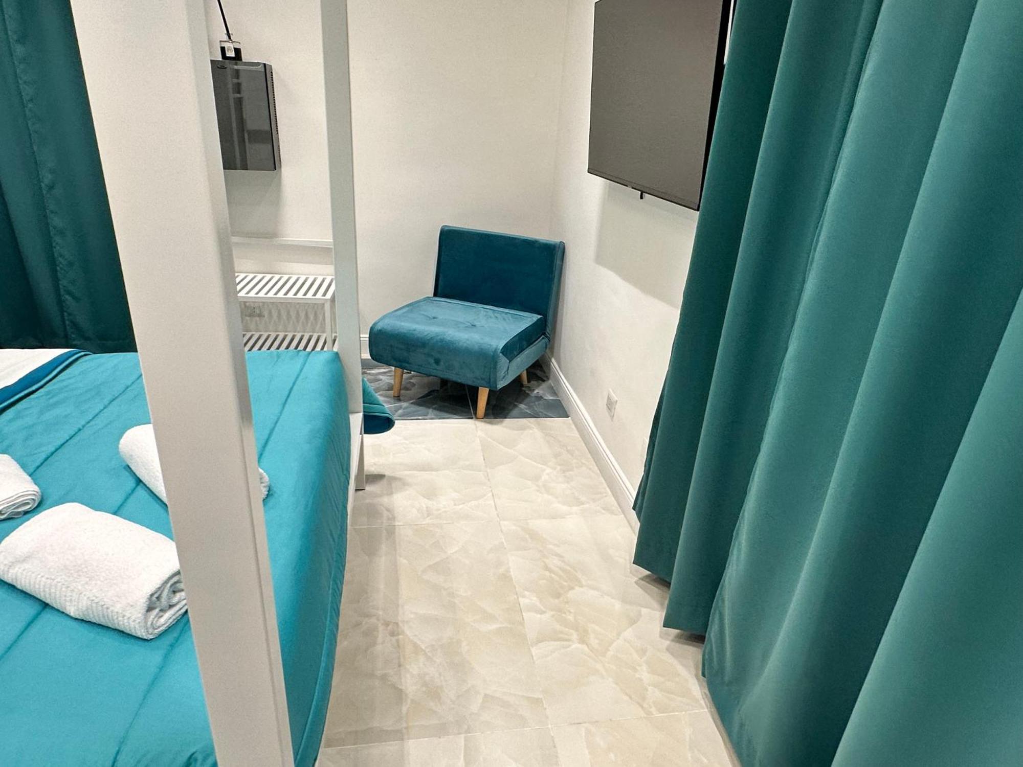 Le Camere Di Giusy Nazionale 24 Napoli Exterior foto