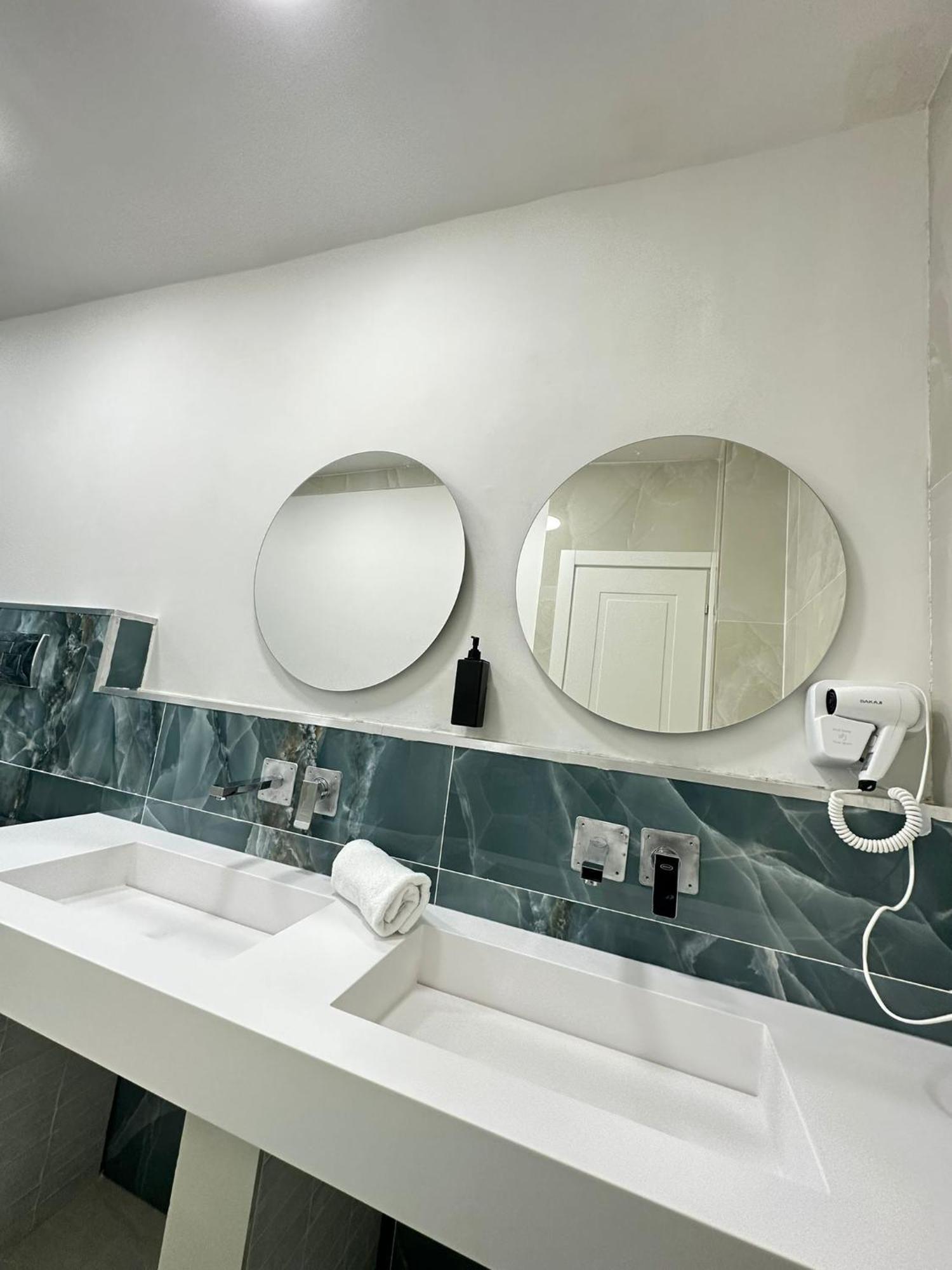 Le Camere Di Giusy Nazionale 24 Napoli Exterior foto